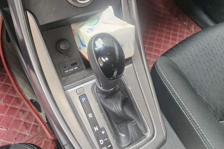 Used Hyundai Elantra (5th Generation / Langdong) 2012 1.6L Automatic Fashion Edition Gear Lever