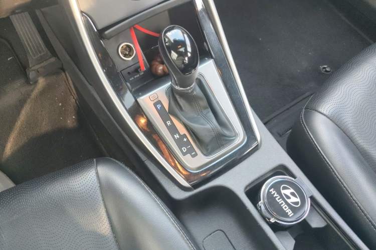 Used Hyundai Elantra (5th Generation / Langdong) 2012 1.6L Automatic Prestige Model Gear Lever