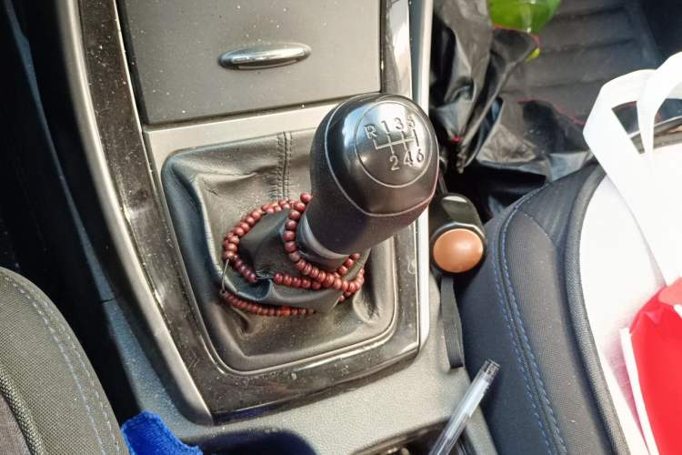 Used Hyundai Elantra (5th Generation / Langdong) 2012 1.6L Manual Leading Model Gear Lever