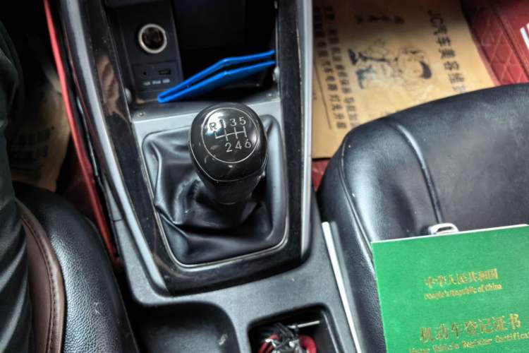 Used Hyundai Elantra (5th Generation / Langdong) 2012 1.6L Manual Leading Model Gear Lever