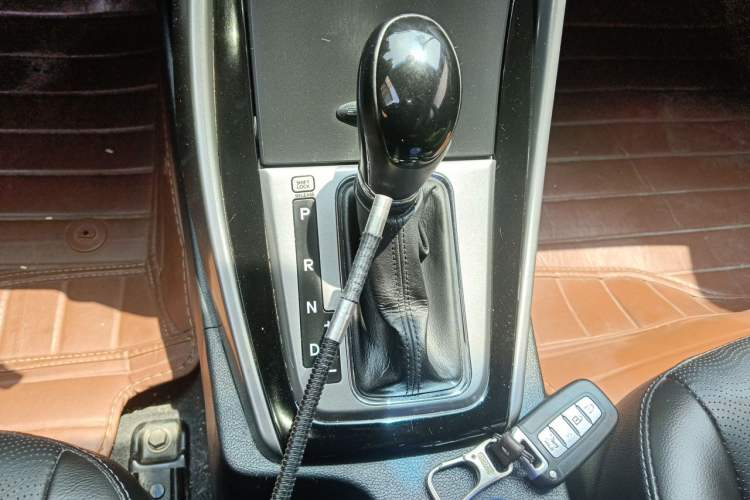 Used Hyundai Elantra (5th Generation / Langdong) 2012 1.6L Automatic Prestige Model Gear Lever
