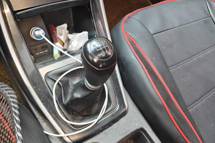 Used Hyundai Elantra (5th Generation / Langdong) 2012 1.6L Manual Leading Model Gear Lever