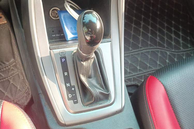 Used Hyundai Elantra (5th Generation / Langdong) 2012 1.6L Automatic Fashion Edition Gear Lever