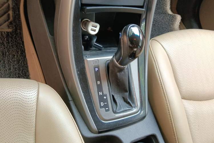 Used Hyundai Elantra (5th Generation / Langdong) 2012 1.6L Automatic Prestige Model Gear Lever