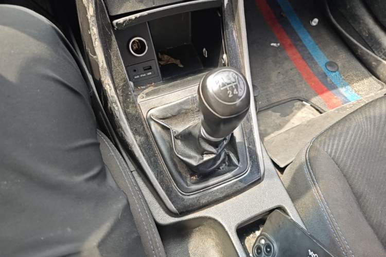 Used Hyundai Elantra (5th Generation / Langdong) 2012 1.6L Manual Leading Model Gear Lever
