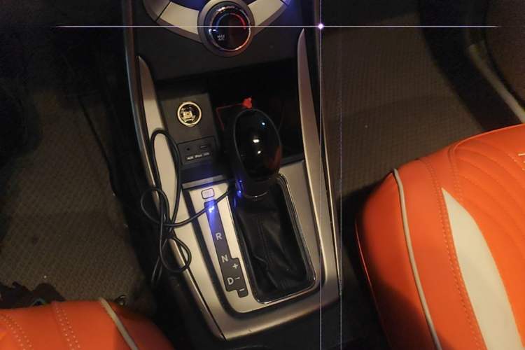 Used Hyundai Elantra (5th Generation / Langdong) 2012 1.6L Automatic Fashion Edition Gear Lever