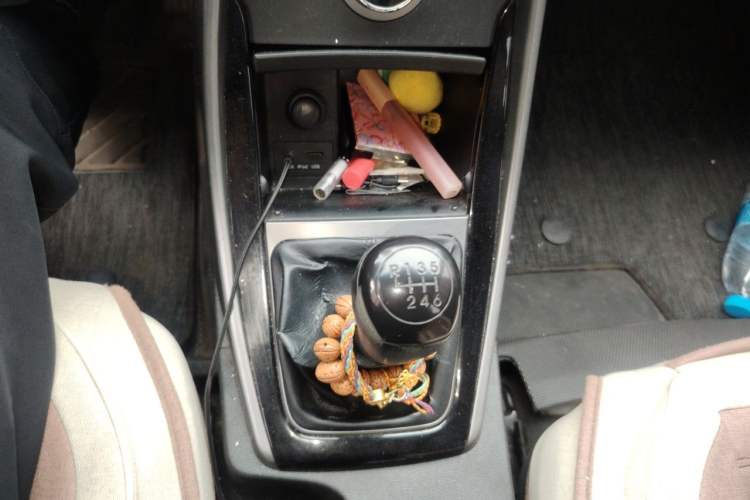 Used Hyundai Elantra (5th Generation / Langdong) 2012 1.6L Manual Leading Model Gear Lever
