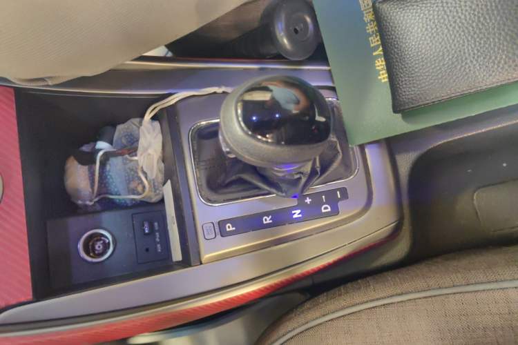 Used Hyundai Elantra (5th Generation / Langdong) 2012 1.6L Automatic Fashion Edition Gear Lever