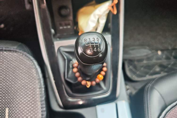 Used Hyundai Elantra (5th Generation / Langdong) 2012 1.6L Manual Leading Model Gear Lever