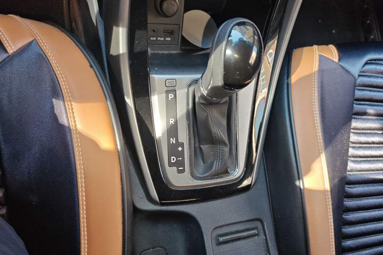 Used Hyundai Elantra (5th Generation / Langdong) 2012 1.6L Automatic Leading Model Gear Lever