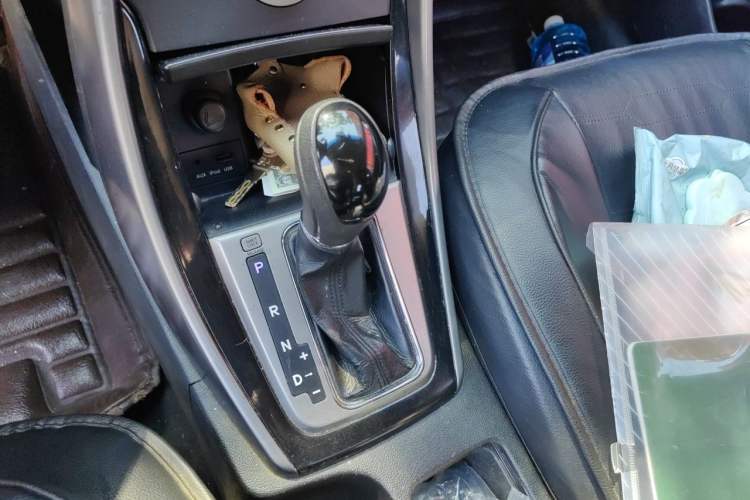 Used Hyundai Elantra (5th Generation / Langdong) 2012 1.6L Automatic Leading Model Gear Lever