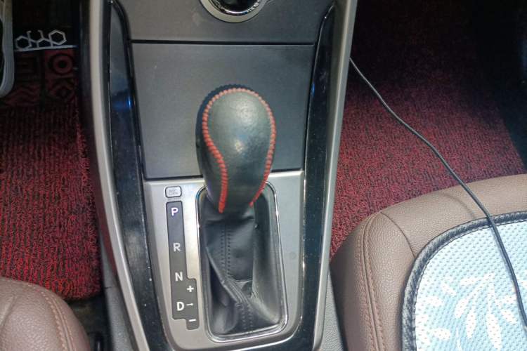 Used Hyundai Elantra (5th Generation / Langdong) 2012 1.6L Automatic Leading Model Gear Lever