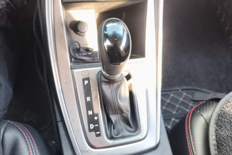 Used Hyundai Elantra (5th Generation / Langdong) 2012 1.6L Automatic Fashion Edition Gear Lever