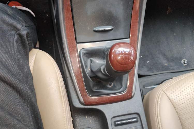 Used Hyundai Elantra (5th Generation / Langdong) 2012 1.6L Manual Leading Model Gear Lever