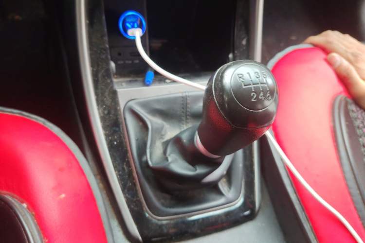Used Hyundai Elantra (5th Generation / Langdong) 2012 1.6L Manual Leading Model Gear Lever