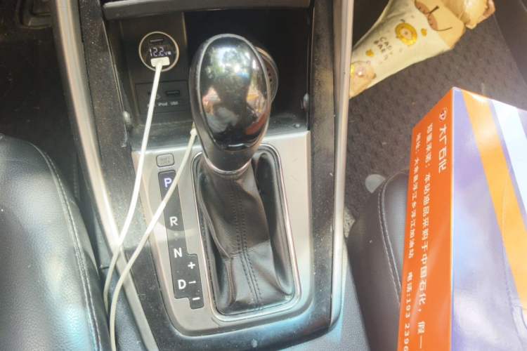 Used Hyundai Elantra (5th Generation / Langdong) 2012 1.6L Automatic Prestige Model Gear Lever