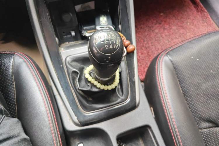Used Hyundai Elantra (5th Generation / Langdong) 2012 1.6L Manual Leading Model Gear Lever