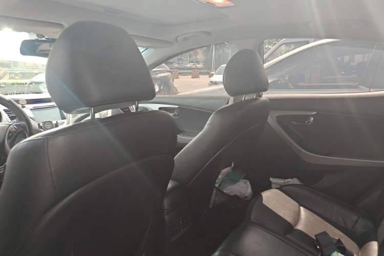 Used Hyundai Elantra (5th Generation / Langdong) 2012 1.6L Automatic Prestige Model Headliner