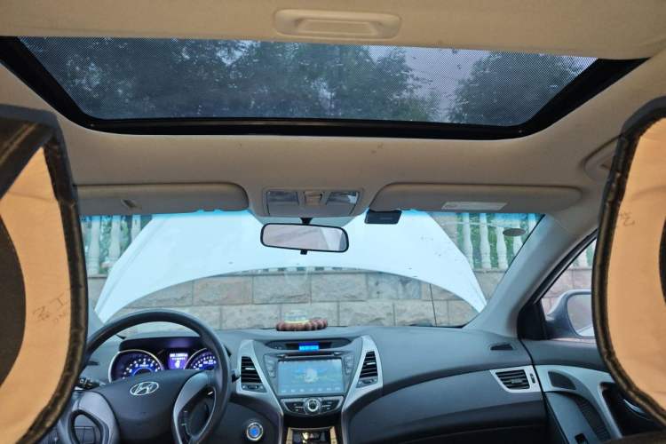 Used Hyundai Elantra (5th Generation / Langdong) 2012 1.6L Automatic Leading Model Headliner