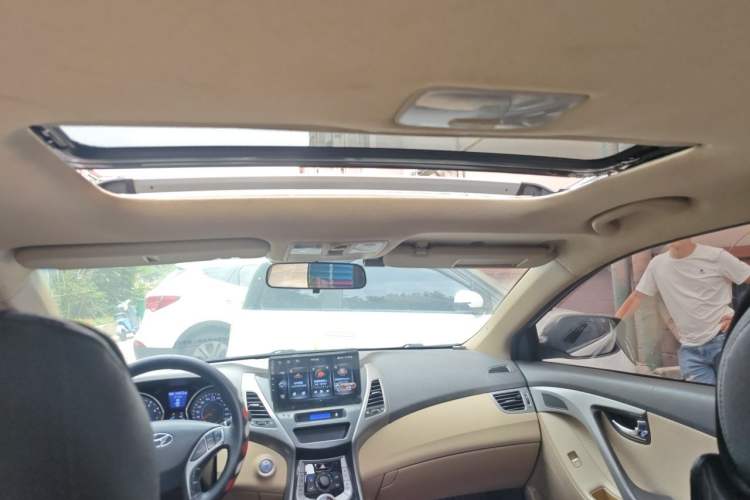 Used Hyundai Elantra (5th Generation / Langdong) 2012 1.6L Manual Leading Model Headliner