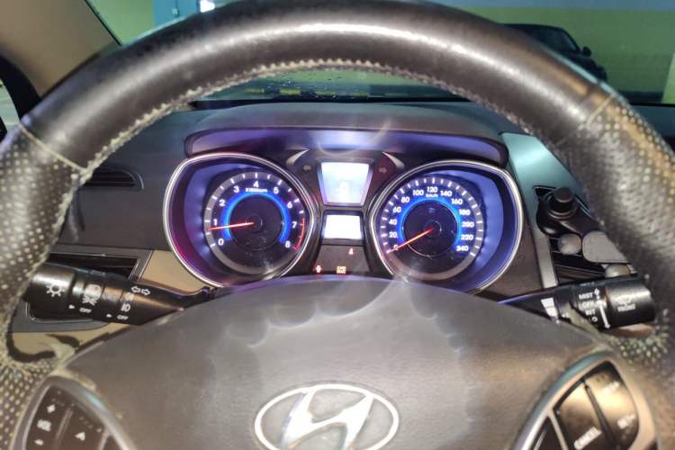 Used Hyundai Elantra (5th Generation / Langdong) 2012 1.6L Manual Leading Model Instrument Cluster
