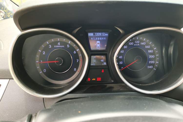 Used Hyundai Elantra (5th Generation / Langdong) 2012 1.6L Manual Leading Model Instrument Cluster
