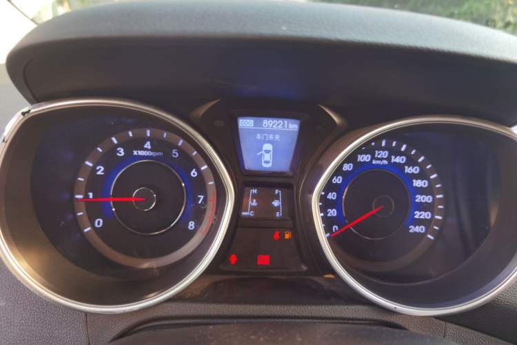 Used Hyundai Elantra (5th Generation / Langdong) 2012 1.6L Manual Leading Model Instrument Cluster