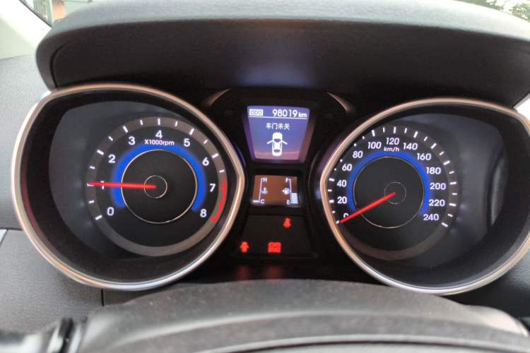 Used Hyundai Elantra (5th Generation / Langdong) 2012 1.6L Manual Leading Model Instrument Cluster