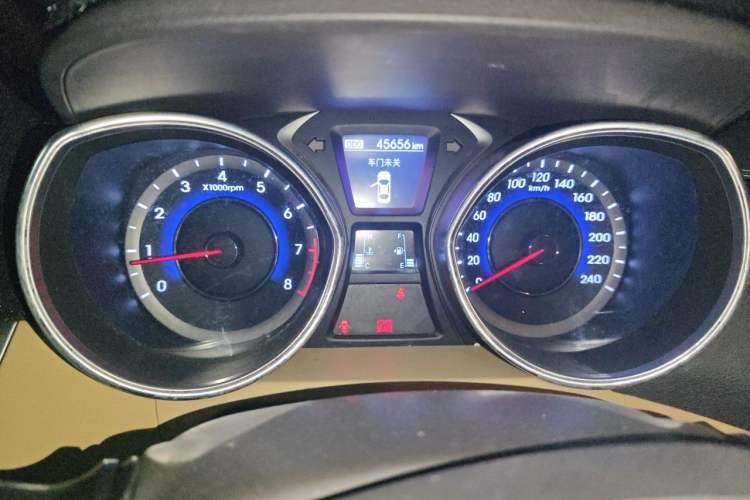 Used Hyundai Elantra (5th Generation / Langdong) 2012 1.6L Manual Leading Model Instrument Cluster