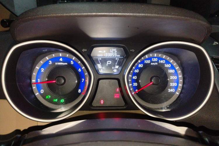Used Hyundai Elantra (5th Generation / Langdong) 2012 1.6L Automatic Fashion Edition Instrument Cluster