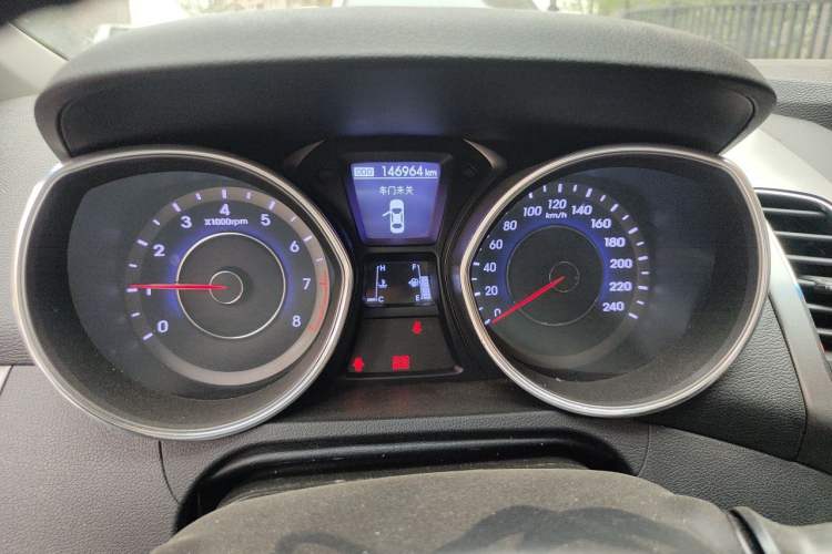 Used Hyundai Elantra (5th Generation / Langdong) 2012 1.6L Manual Leading Model Instrument Cluster