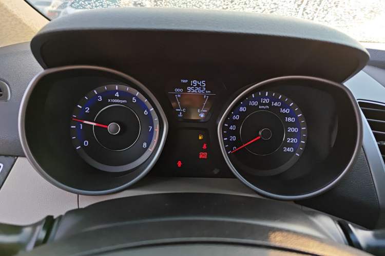 Used Hyundai Elantra (5th Generation / Langdong) 2012 1.6L Manual Fashion Edition Instrument Cluster