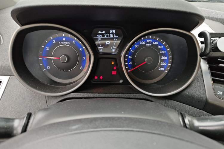 Used Hyundai Elantra (5th Generation / Langdong) 2012 1.6L Automatic Fashion Edition Instrument Cluster
