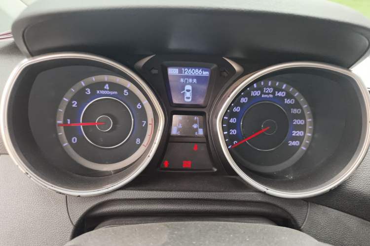 Used Hyundai Elantra (5th Generation / Langdong) 2012 1.6L Manual Leading Model Instrument Cluster