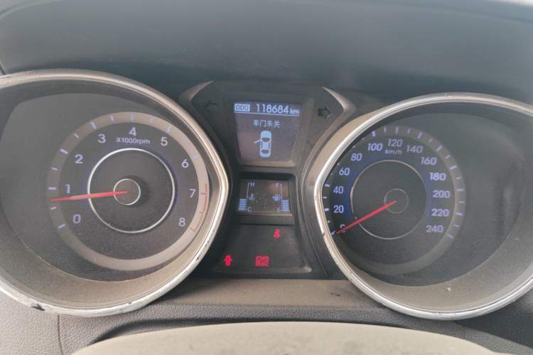 Used Hyundai Elantra (5th Generation / Langdong) 2012 1.6L Manual Leading Model Instrument Cluster