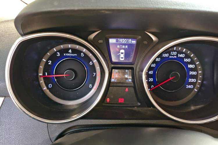 Used Hyundai Elantra (5th Generation / Langdong) 2012 1.6L Manual Leading Model Instrument Cluster