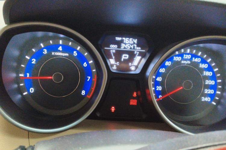 Used Hyundai Elantra (5th Generation / Langdong) 2012 1.6L Automatic Fashion Edition Instrument Cluster