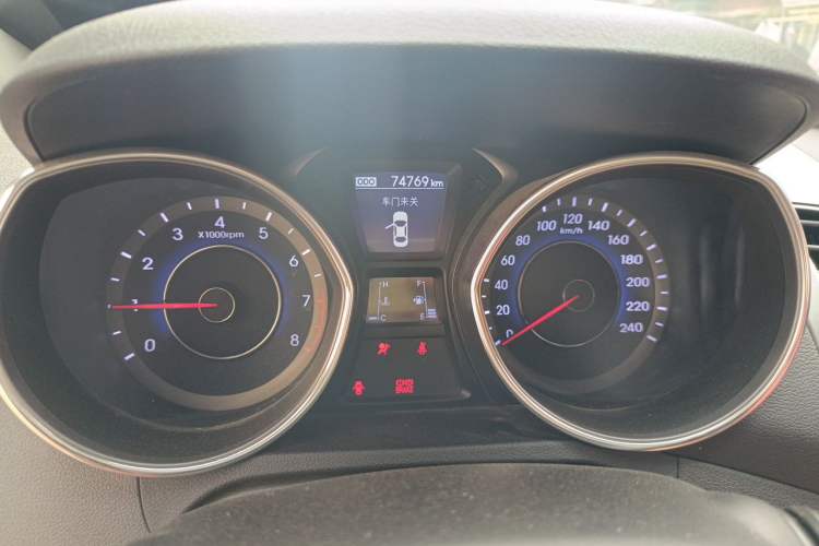 Used Hyundai Elantra (5th Generation / Langdong) 2012 1.6L Manual Leading Model Instrument Cluster