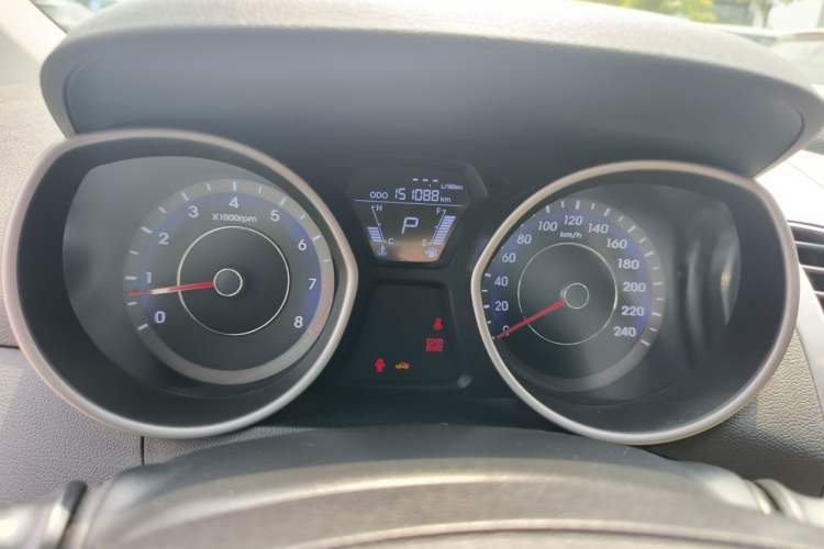Used Hyundai Elantra (5th Generation / Langdong) 2012 1.6L Automatic Fashion Edition Instrument Cluster