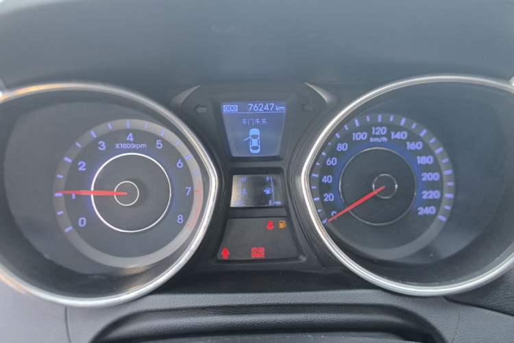 Used Hyundai Elantra (5th Generation / Langdong) 2012 1.6L Manual Leading Model Instrument Cluster