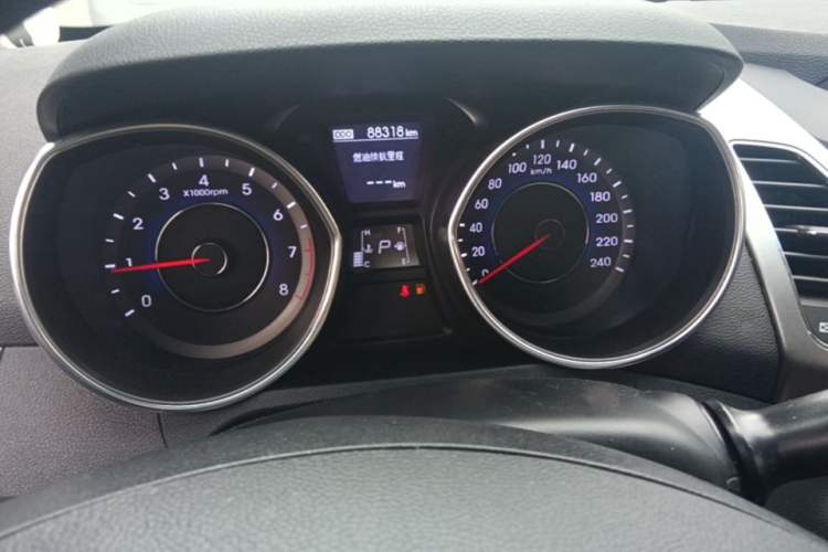 Used Hyundai Elantra (5th Generation / Langdong) 2012 1.6L Automatic Leading Model Instrument Cluster