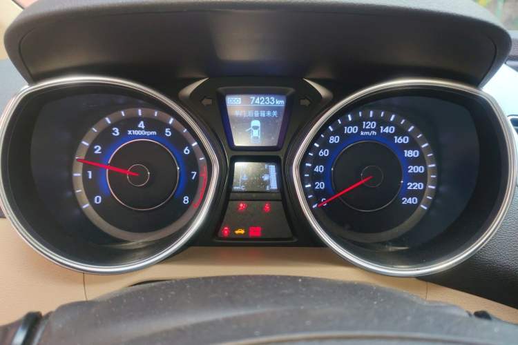 Used Hyundai Elantra (5th Generation / Langdong) 2012 1.6L Manual Leading Model Instrument Cluster