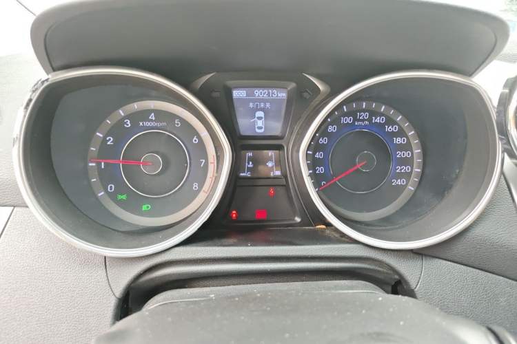 Used Hyundai Elantra (5th Generation / Langdong) 2012 1.6L Manual Leading Model Instrument Cluster
