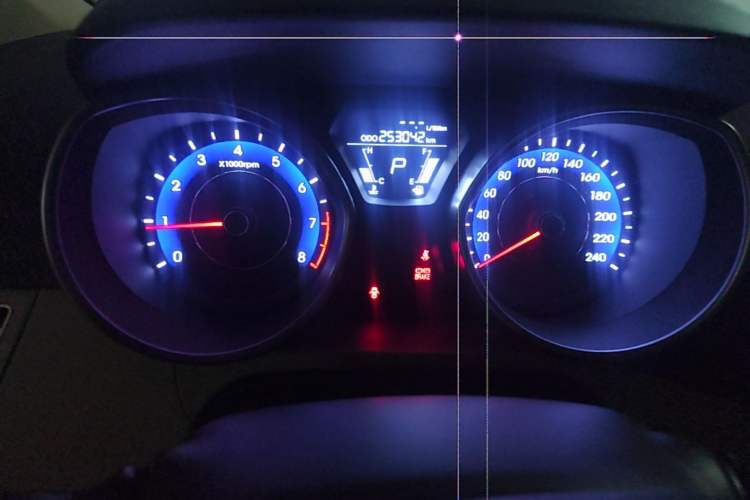 Used Hyundai Elantra (5th Generation / Langdong) 2012 1.6L Automatic Fashion Edition Instrument Cluster