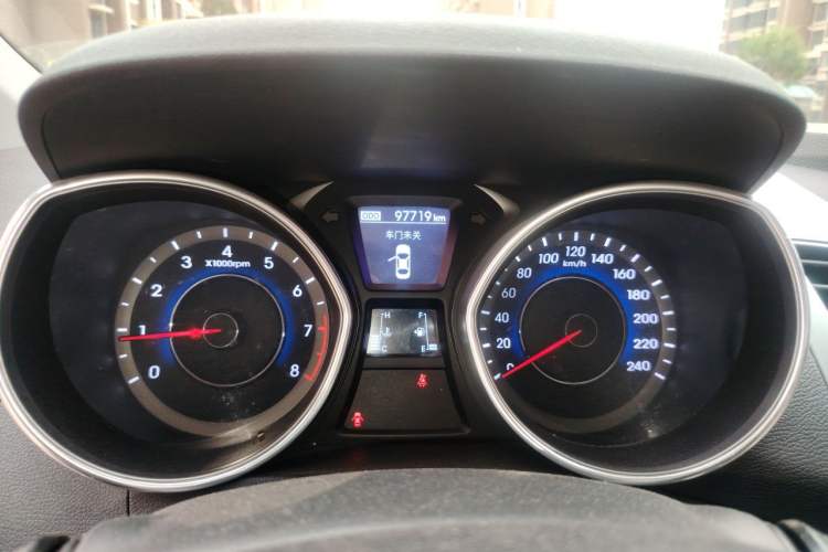 Used Hyundai Elantra (5th Generation / Langdong) 2012 1.6L Manual Leading Model Instrument Cluster