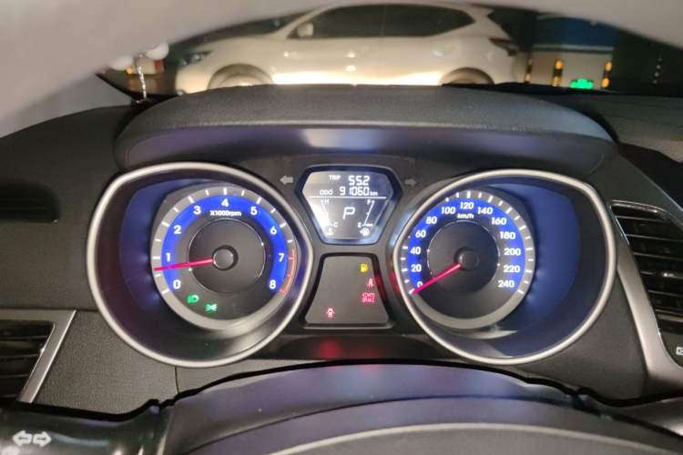 Used Hyundai Elantra (5th Generation / Langdong) 2012 1.6L Automatic Fashion Edition Instrument Cluster