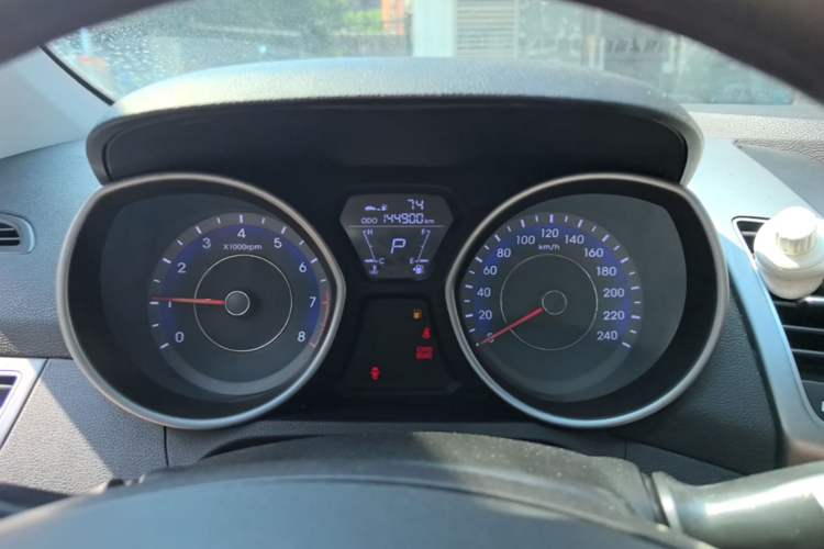 Used Hyundai Elantra (5th Generation / Langdong) 2012 1.6L Automatic Fashion Edition Instrument Cluster