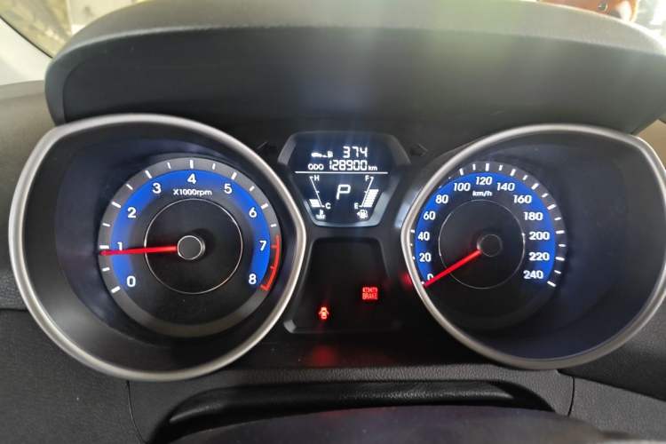 Used Hyundai Elantra (5th Generation / Langdong) 2012 1.6L Automatic Fashion Edition Instrument Cluster