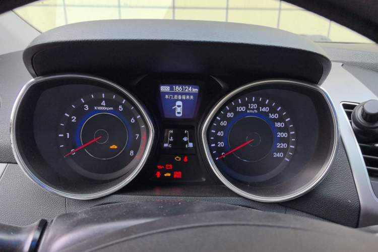 Used Hyundai Elantra (5th Generation / Langdong) 2012 1.6L Manual Leading Model Instrument Cluster
