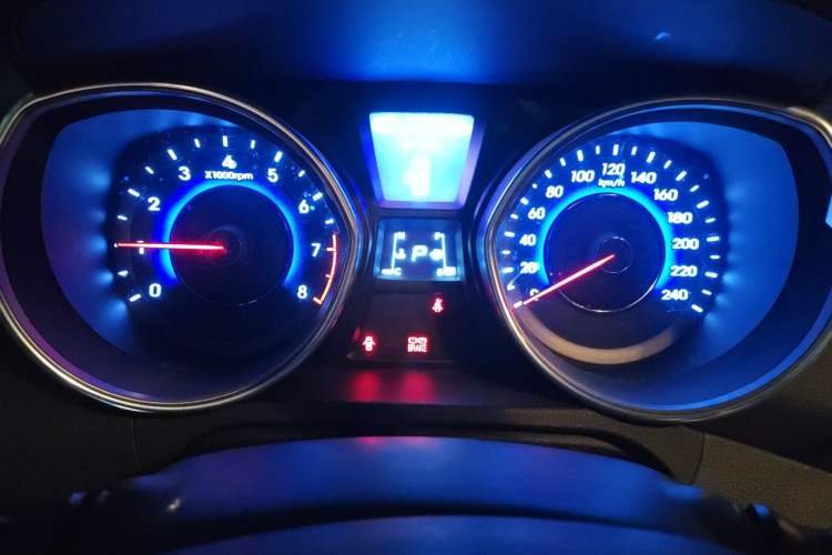 Used Hyundai Elantra (5th Generation / Langdong) 2012 1.6L Automatic Prestige Model Instrument Cluster